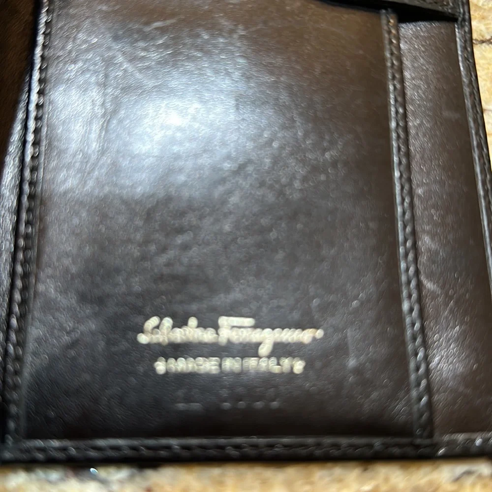 Authentic Salvatore Ferragamo Wallet - Picture 3 of 8